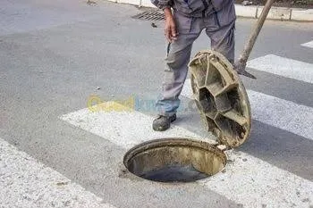 تنضيف جميع قنوات الصرف الصحي 