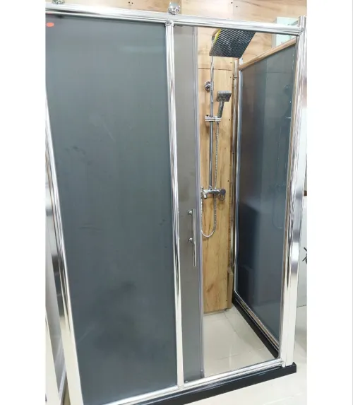 Cabine de douche équipée & douche italienne