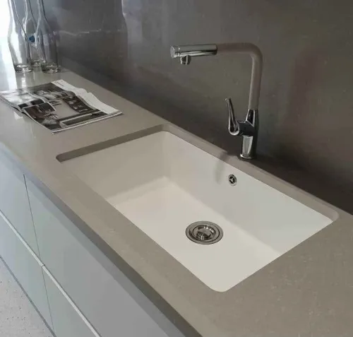 Éviers de cuisine sous plan en granite / quartz