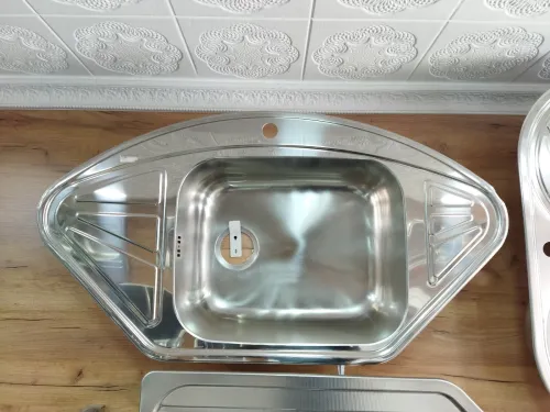 Éviers de cuisine en vrai inox 18/10