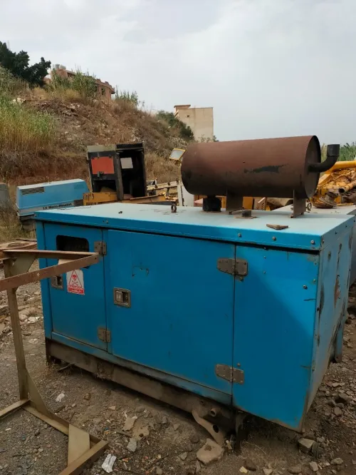 Comatsu,caterpillare,Mitsubishi,Cummins,JM,nissan,perkins Mouture engin+piece de rochange 