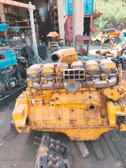 Comatsu,caterpillare,Mitsubishi,Cummins,JM,nissan,perkins Mouture engin+piece de rochange 