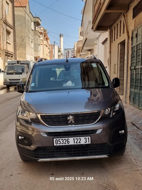 Peugeot Partner 2022 RIFTER