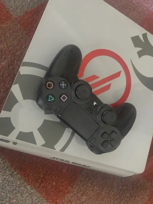 Ps4 slim 1 tb édition star wars 