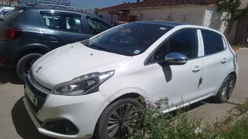 Peugeot 208 2016 Active Facelift