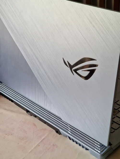 Asus rog strix scar 3