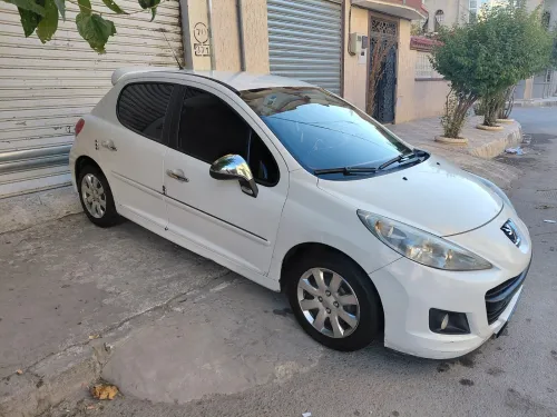 Peugeot 207 plus 2013 