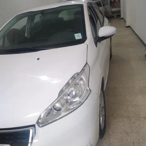 Peugeot 208 2015 Active Facelift