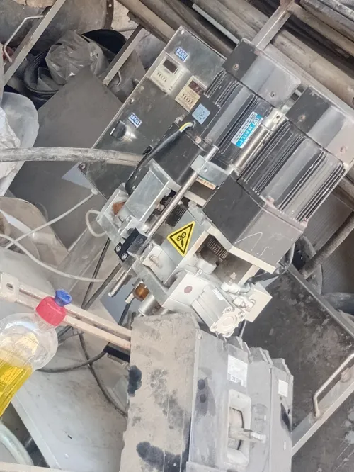 automaticien des machine industrial