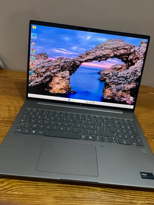 Workstation zbook power 16 G11 ultra 5 135H RTX A1000ada 6GB