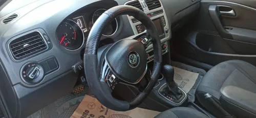 Volkswagen Polo 2015 R-line