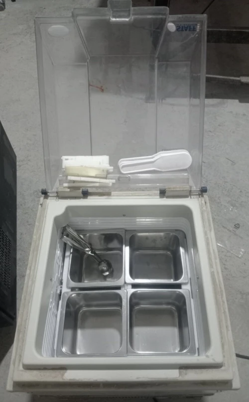 Vitrine réfrigérée pour glaces Présentoir à glaces, modèle de comptoir
