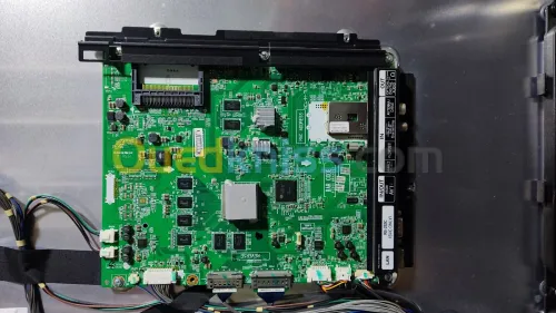 LG 84" Carte mere. Alimentation. Carte logique