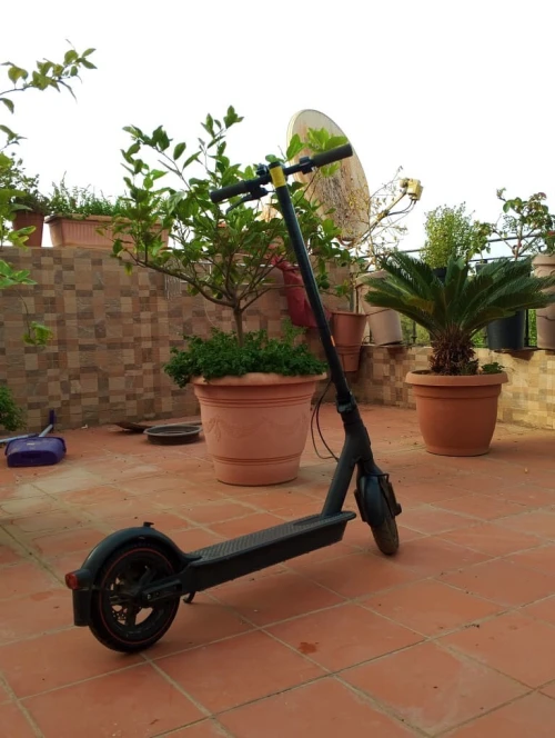 Trotinette électrique Xiaomi Pro 3 état neuf