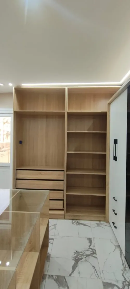 Conception et fabrication de meubles et séparations sur mesure