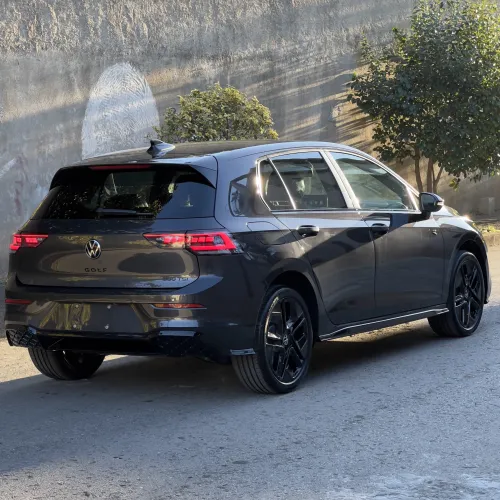 Volkswagen Golf 8 2025 R-Line Black Edition