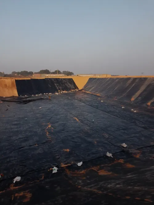 Travaux de Geomembrane