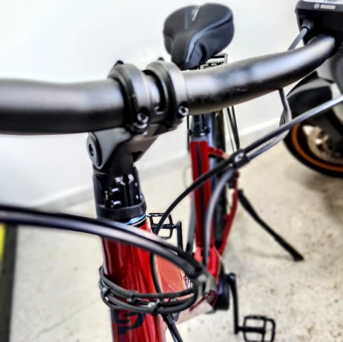Velo électrique VTC Lapierre e-Explorer 2022 (800km au compteur) 10/10 neuf