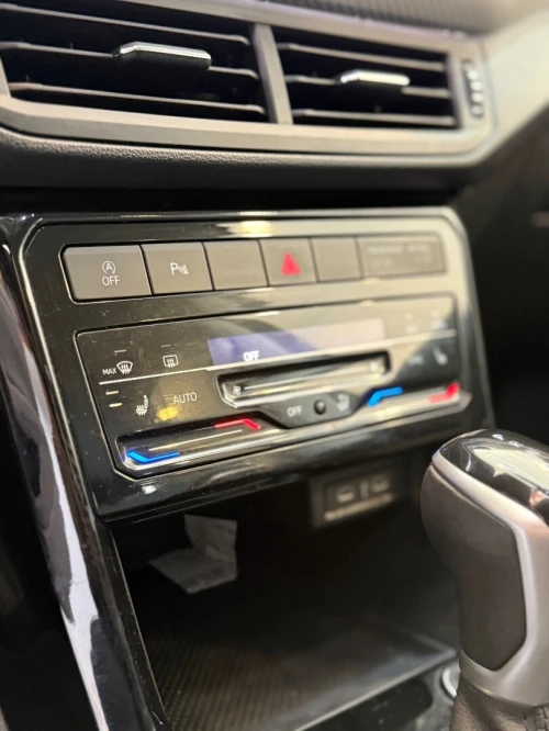 Volkswagen T-Cross 2023 Move