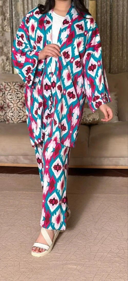 ROBE ET TENUES ÉTÉ TRÈS BONNE QUALITÉ 