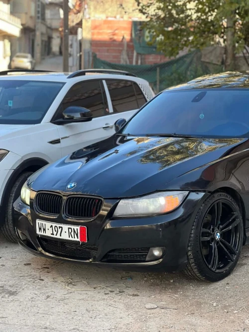 BMW E90 2010 320i dynamique edition