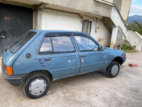 Peugeot 205 1985 