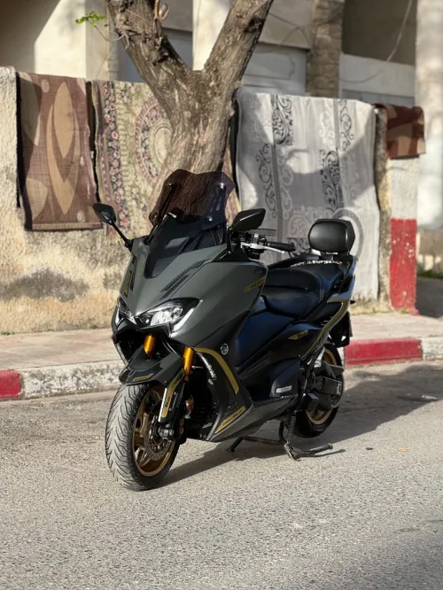 Yamaha Tmax 2021