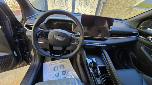 Geely Coolray 2025 