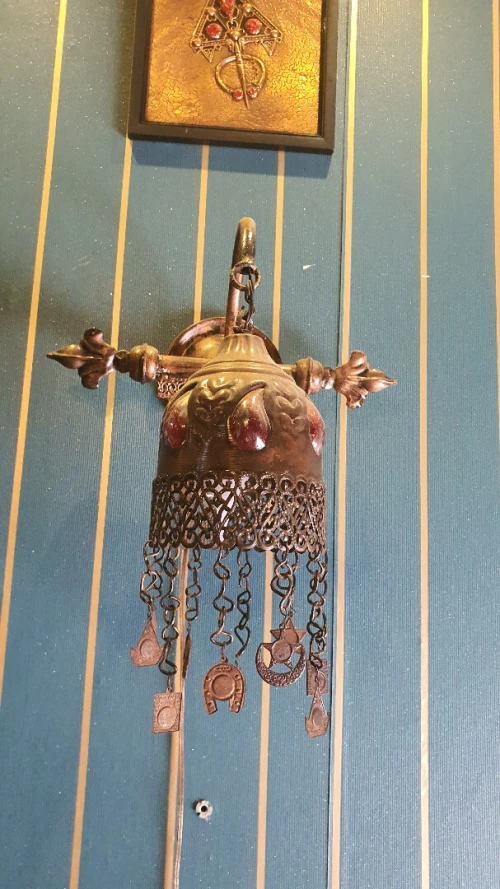 Belle applique oriental, Lampe suspendue en métal sicelé, finition bronze antique LIQUIDATION