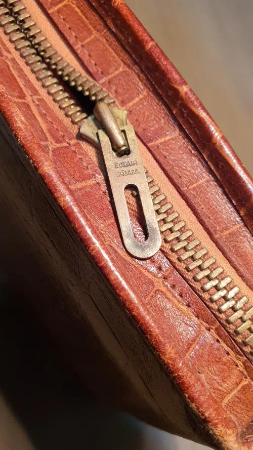 Vintage nécessaire, Trousse de toilette en croco avec Blaireau en corne véritable fait main