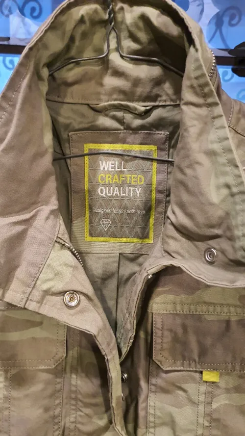 Veste femme style militaire marque C&A WELL CRAFTED QUALITY Taille 38 Neuf