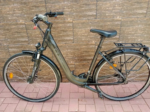 Vélo VTC Cube Touring GTS global travel system