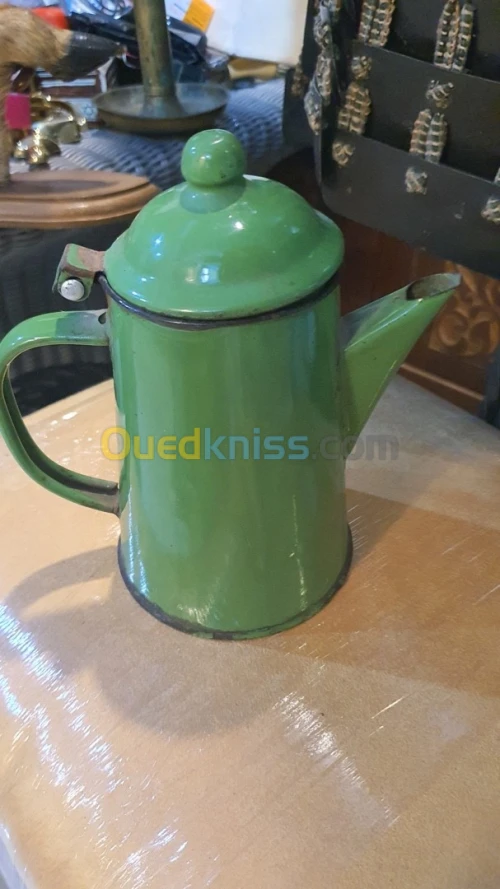 Ancienne Théière Cafetière en tôle émaillée vert des année 50's