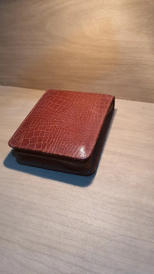 Vintage nécessaire, Trousse de toilette en croco avec Blaireau en corne véritable fait main