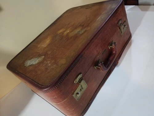 Vintage valise de la marque Carson en bois avec fermoires en laiton 