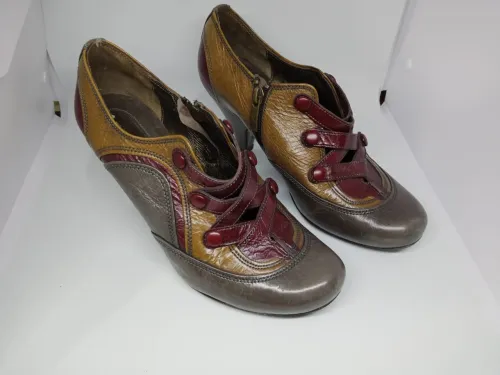 Très chic paire chaussure à talon pour femme de la marque française BOCAGE Pointure 40