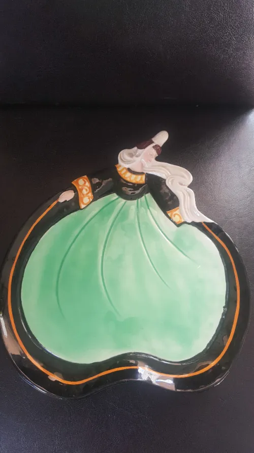 Charmante Assiette vide poche en céramique signé PIERRICK,  Gabriel Fourmaintraux Breiz France