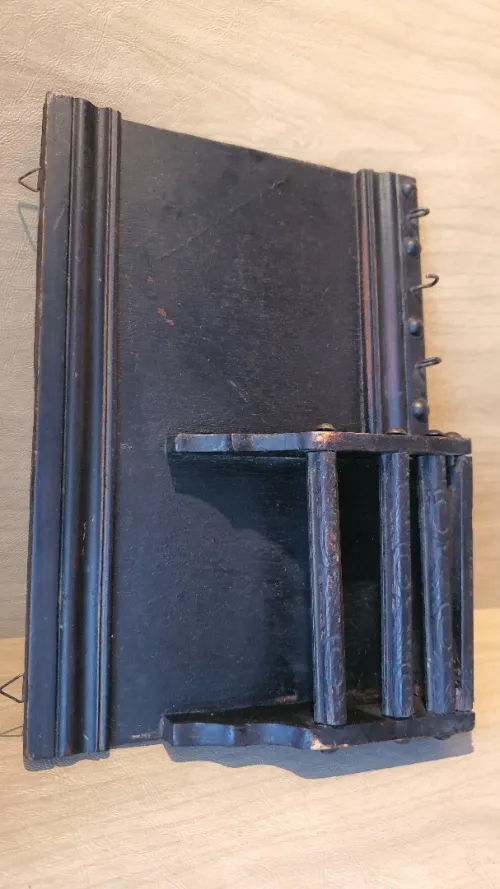 Ancien porte-clefs , porte-courrier mural en bois avec 3 crochets