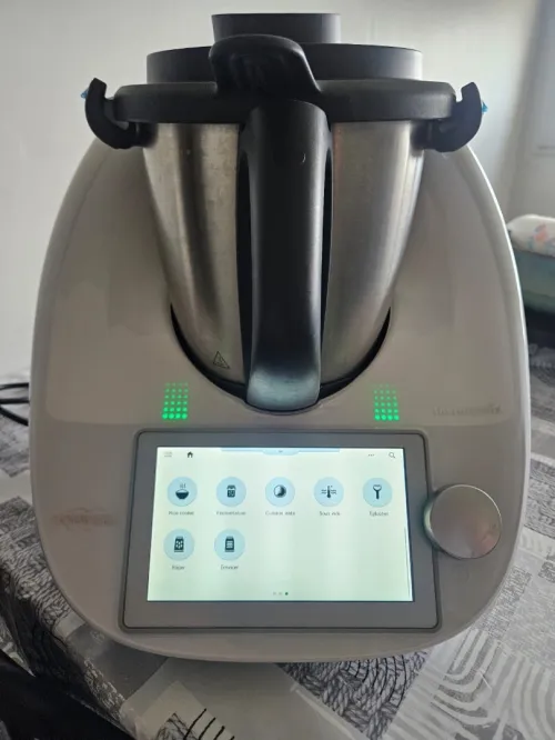 Robot thermomix 
