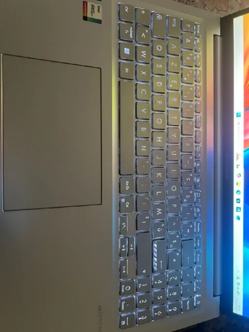 Asus vivobook S1605PA i7 11370H 12GB DDR4 512GB SSD ÉCRAN 16