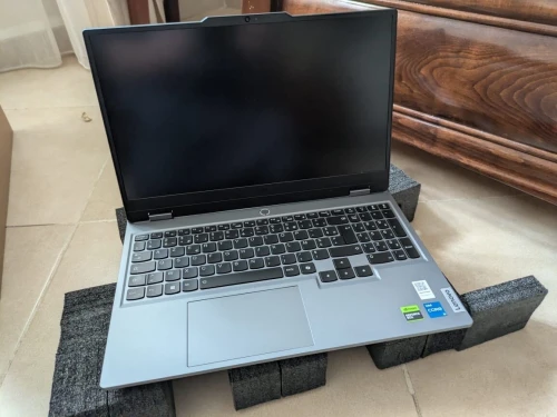 Lenovo loq 15IAX9 RTX4060
