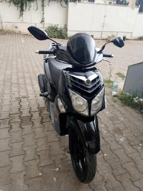 Sym Hd2 2013