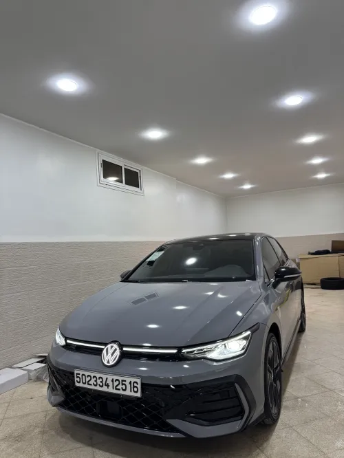 Volkswagen Golf 8 2025 R Black Edition 