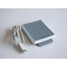 LECTEUR CARTE A PUCE UTRUSTE CLAUD 4701F