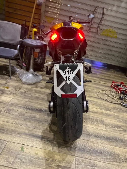 Benelli TNT 899 Café Racer – 2015 