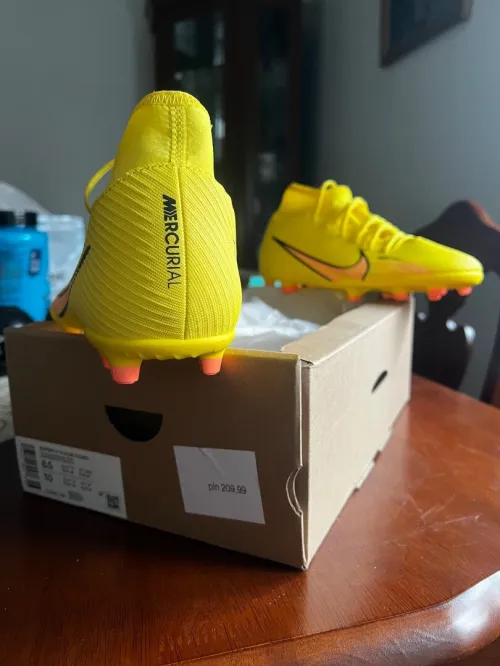 Soulier nike superfly 9