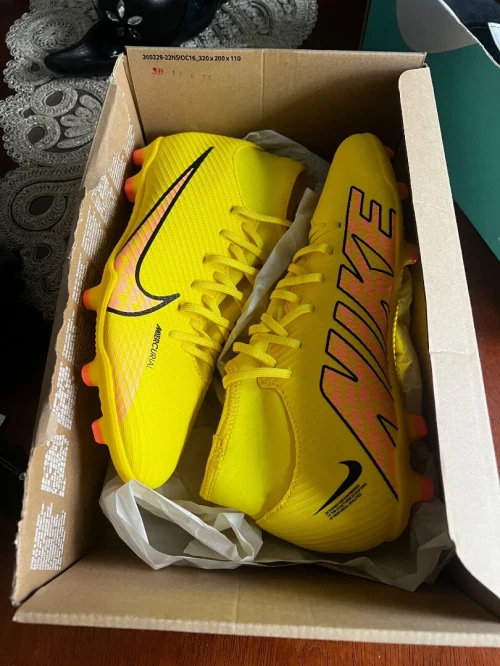 Soulier nike superfly 9