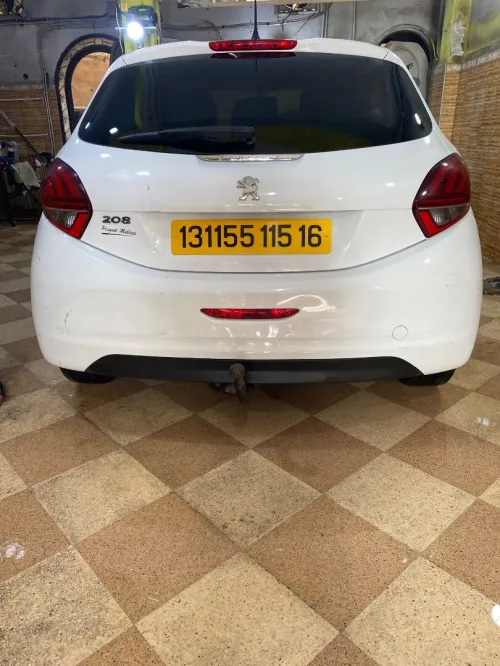Peugeot 208 2015 Active Facelift