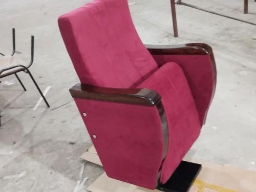 Chaise conférence cinéma et théâtre