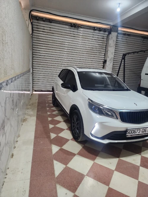 Geely Livan 2026 الصينية